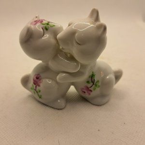 Embrassing  Chipmunks Salt & Pepper  Occupied Japan